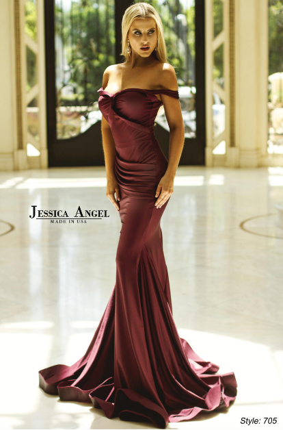 705 by Jessica Angel – THE DRESSING ROOM